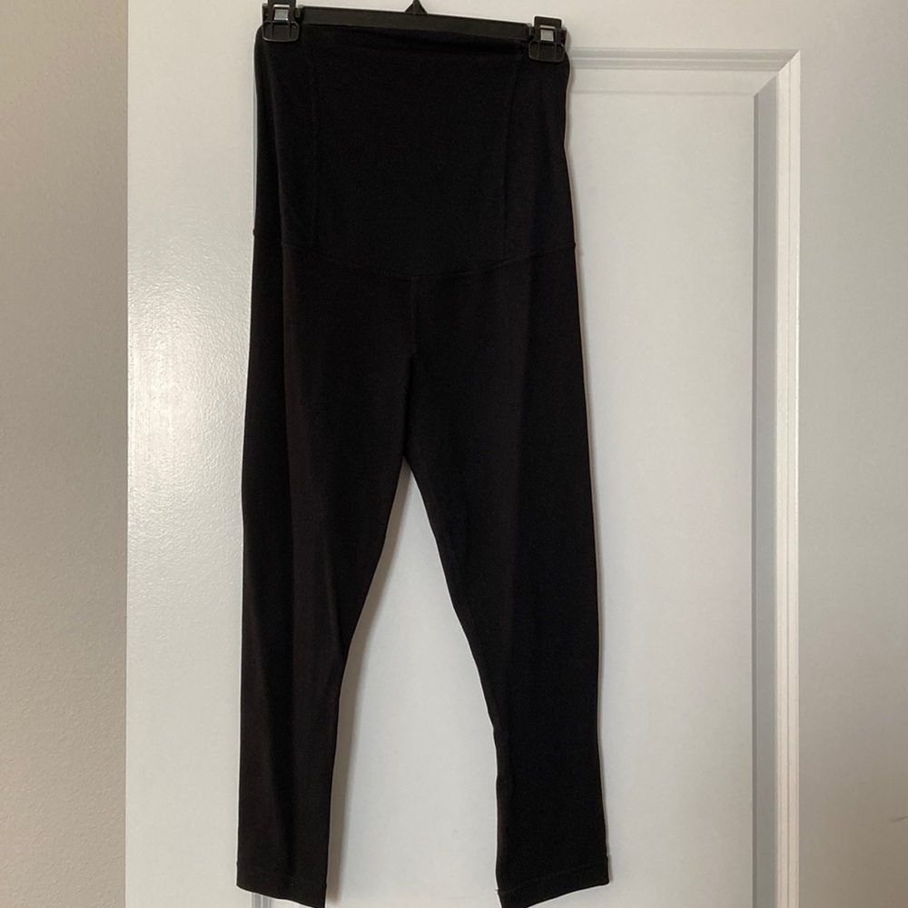 Ingrid and Isabel Maternity leggings
